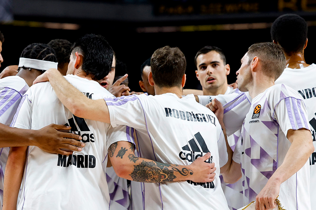 Real Madrid Baloncesto Defensa Central